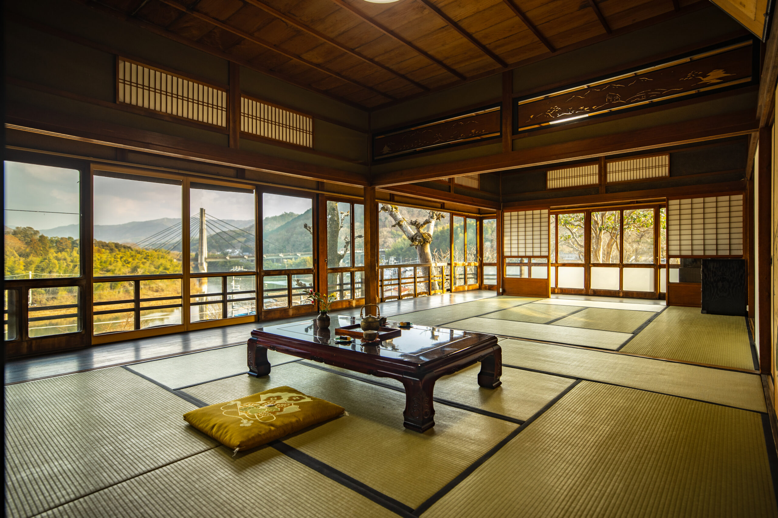 Take on a hands-on, mini tatami mat-making experience, Experience Spots