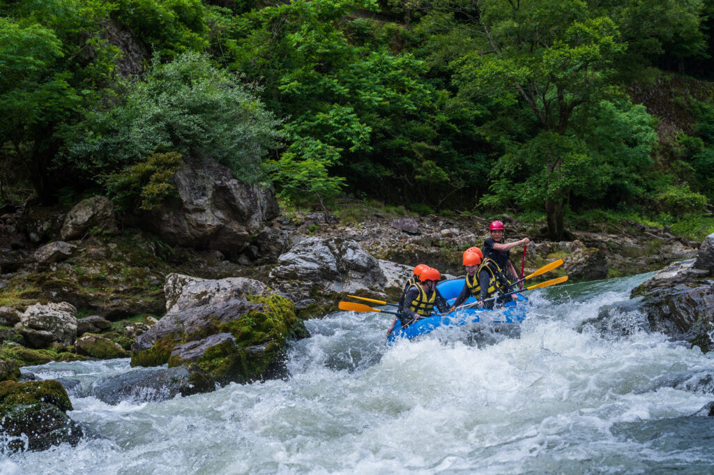 Hozu-gawa Rafting on white rapids