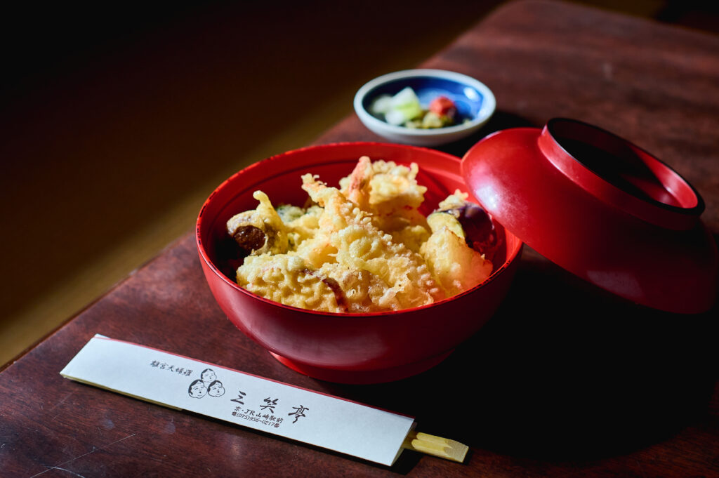 Tempura in a red bowl